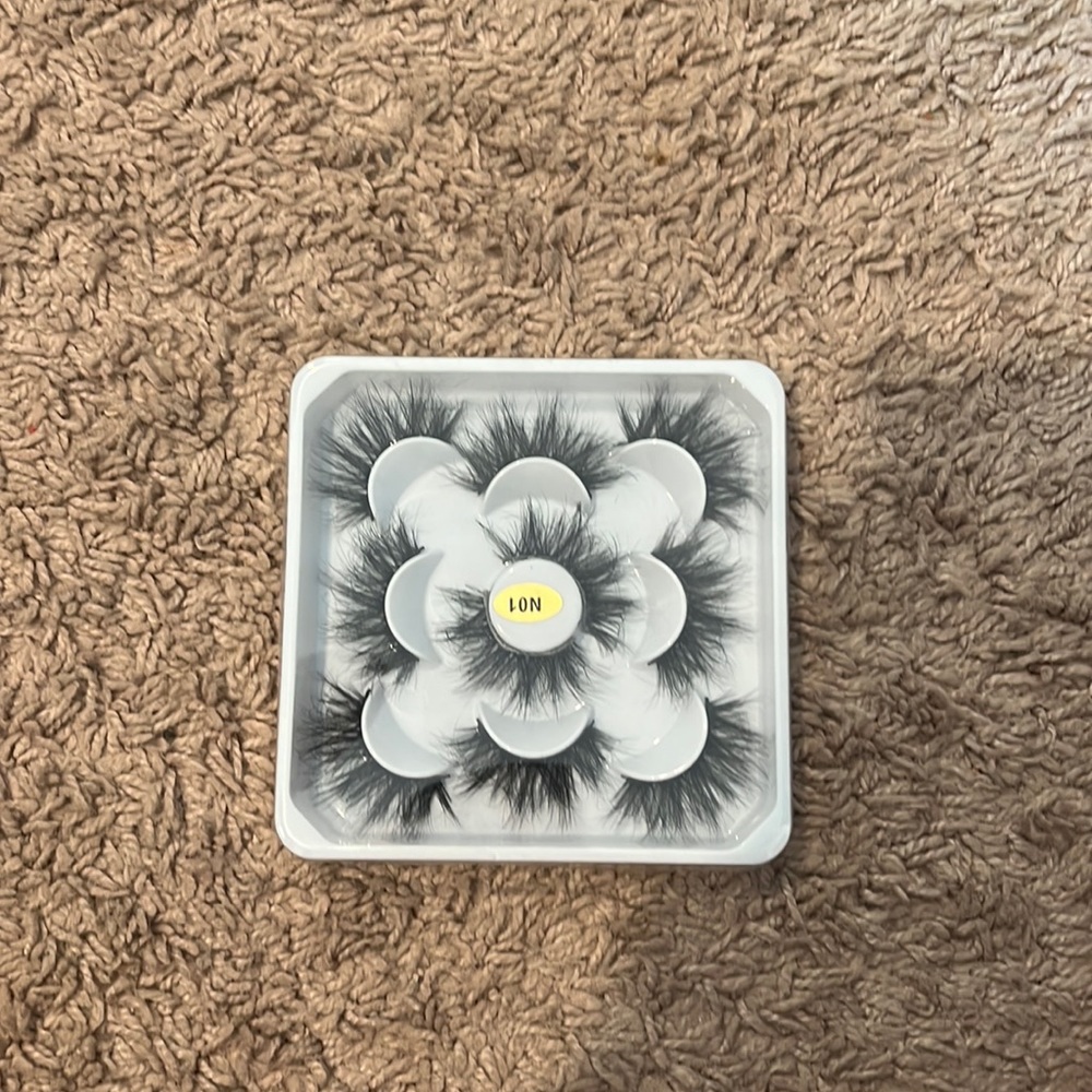 Lashes